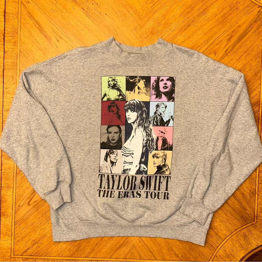 Taylor Swift The Eras Tour Crewneck Sweatshirt Large Heather Gray Adult Official